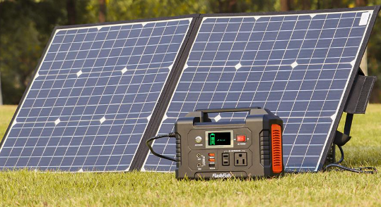 Solar Generator with solar panels